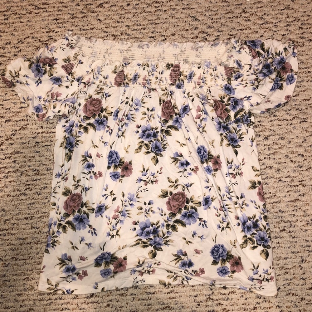 Soft & sexy off the shoulder flower top